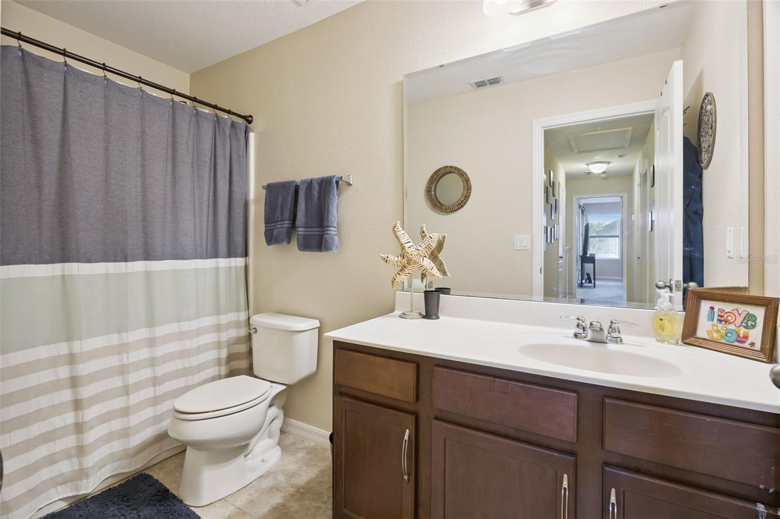 VILLAS/TUCKER OAKS - Residential