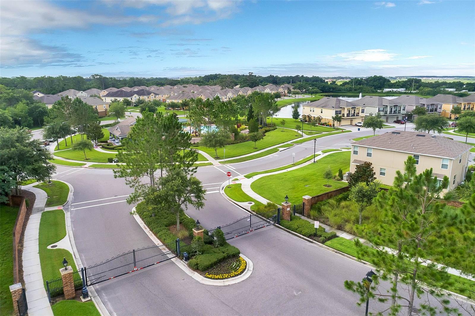 VILLAS/TUCKER OAKS - Residential
