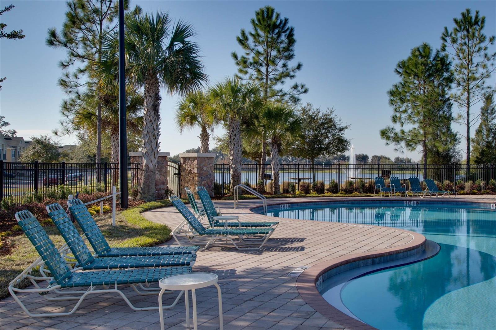 VILLAS/TUCKER OAKS - Residential