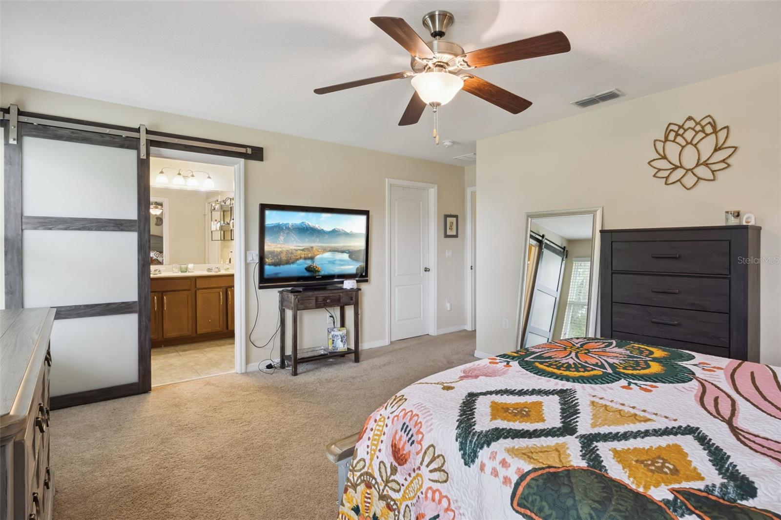 VILLAS/TUCKER OAKS - Residential