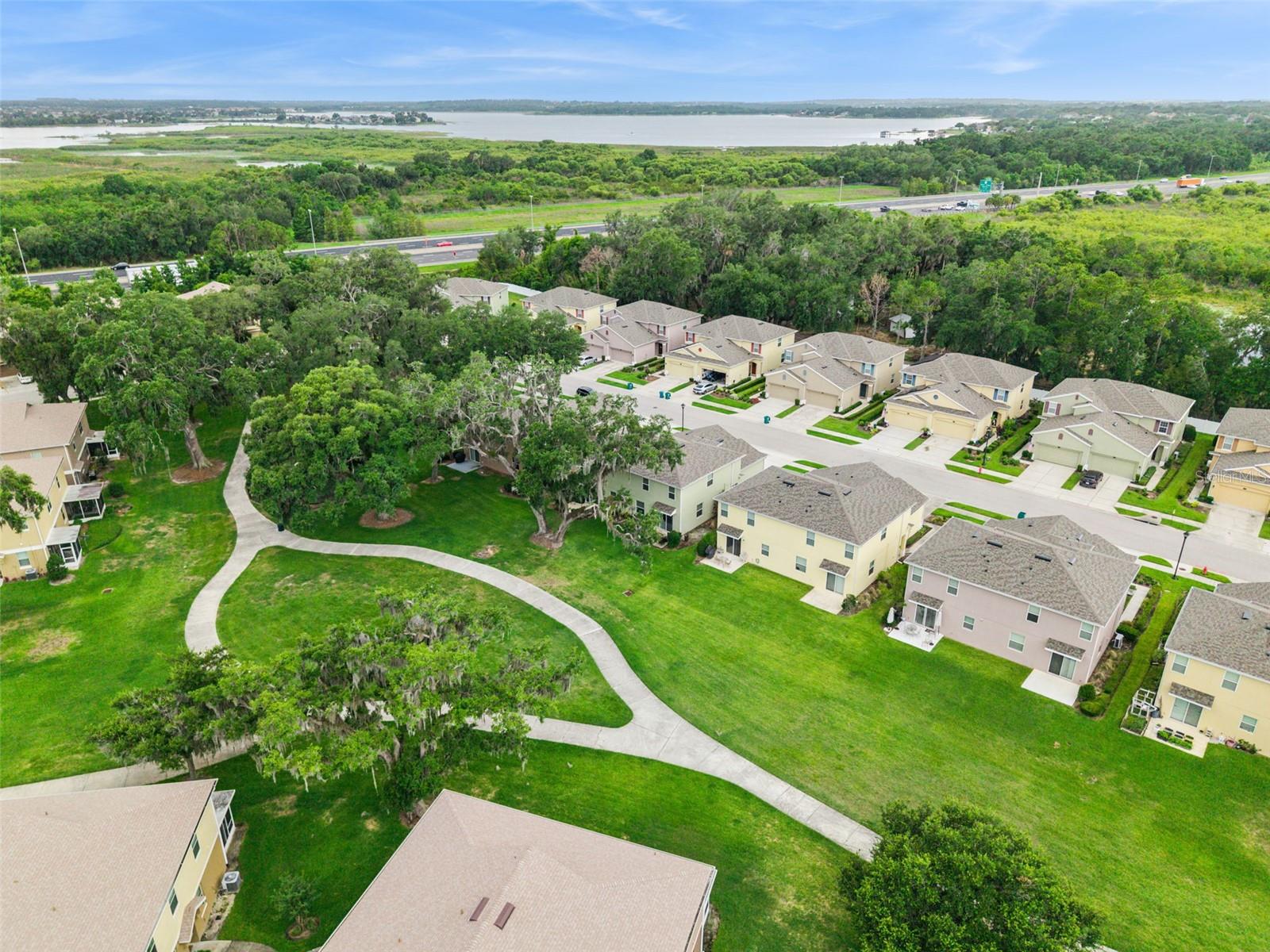 VILLAS/TUCKER OAKS - Residential