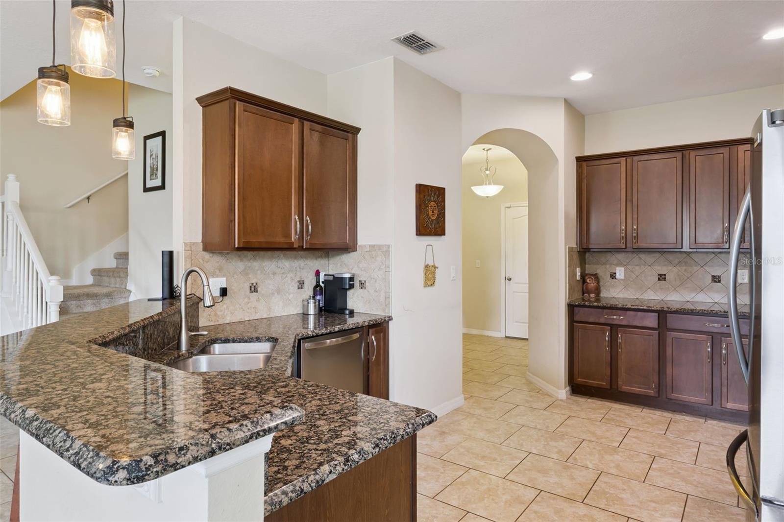 VILLAS/TUCKER OAKS - Residential