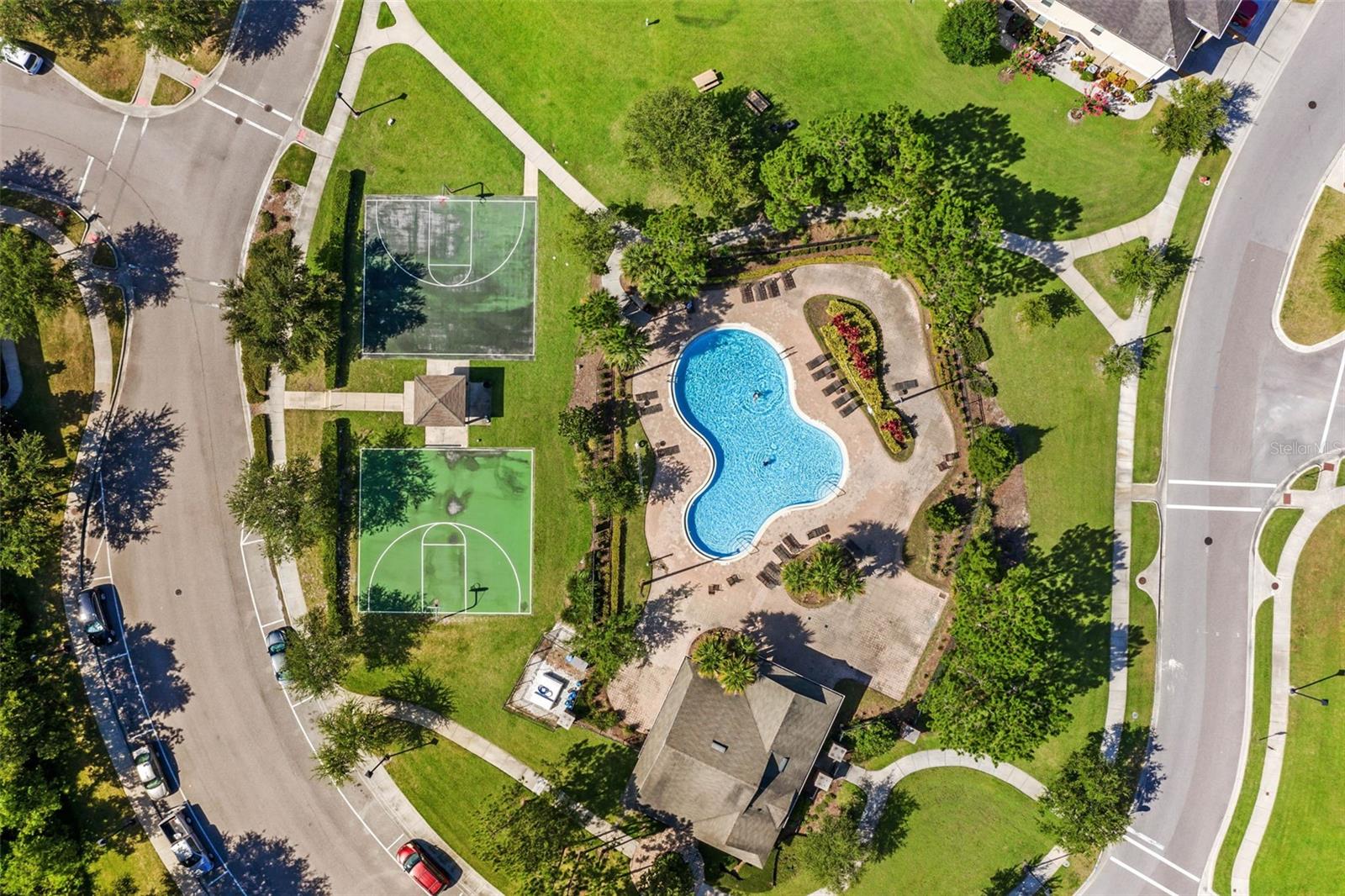 VILLAS/TUCKER OAKS - Residential