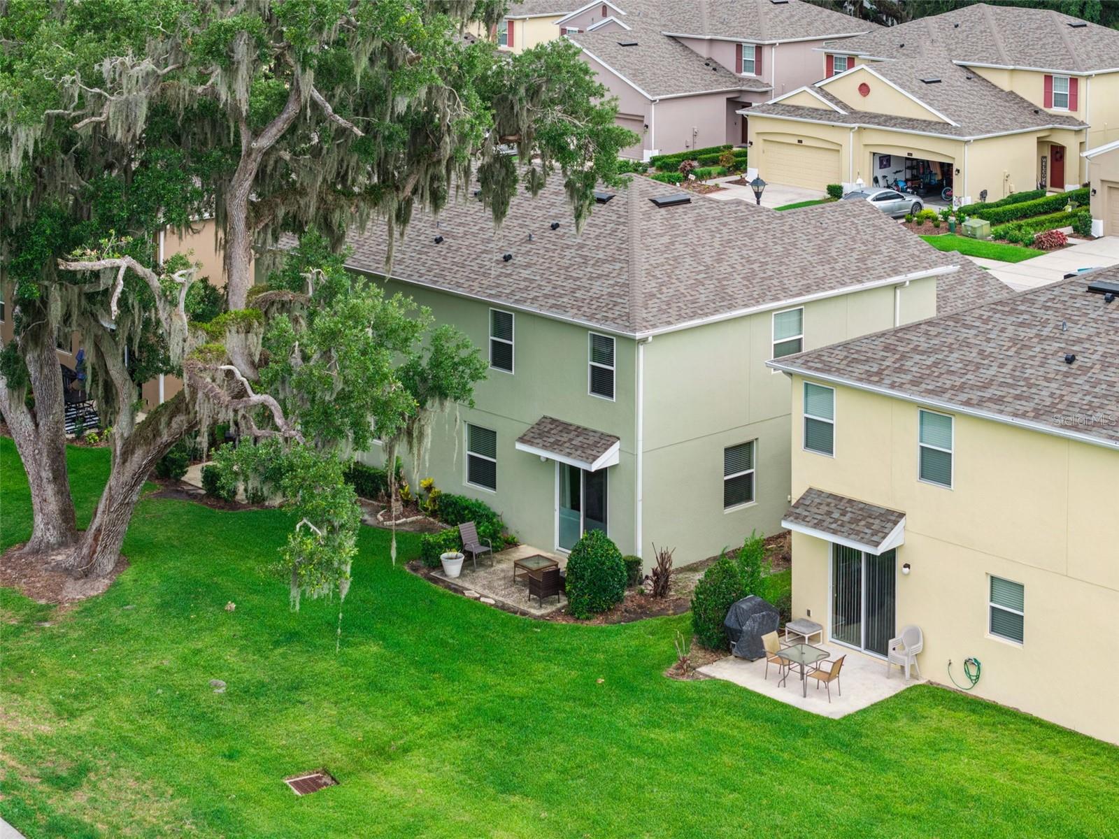 VILLAS/TUCKER OAKS - Residential
