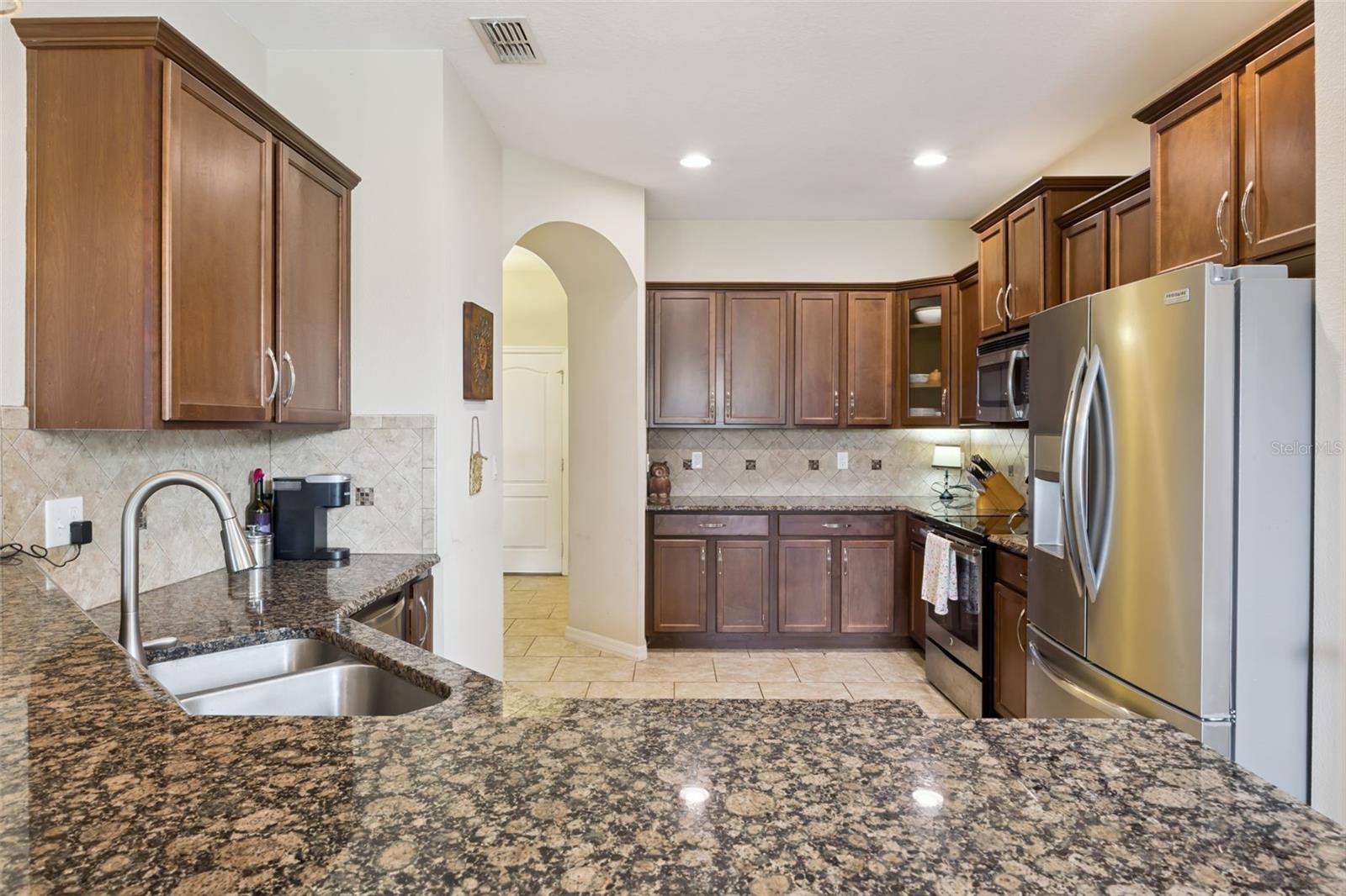 VILLAS/TUCKER OAKS - Residential