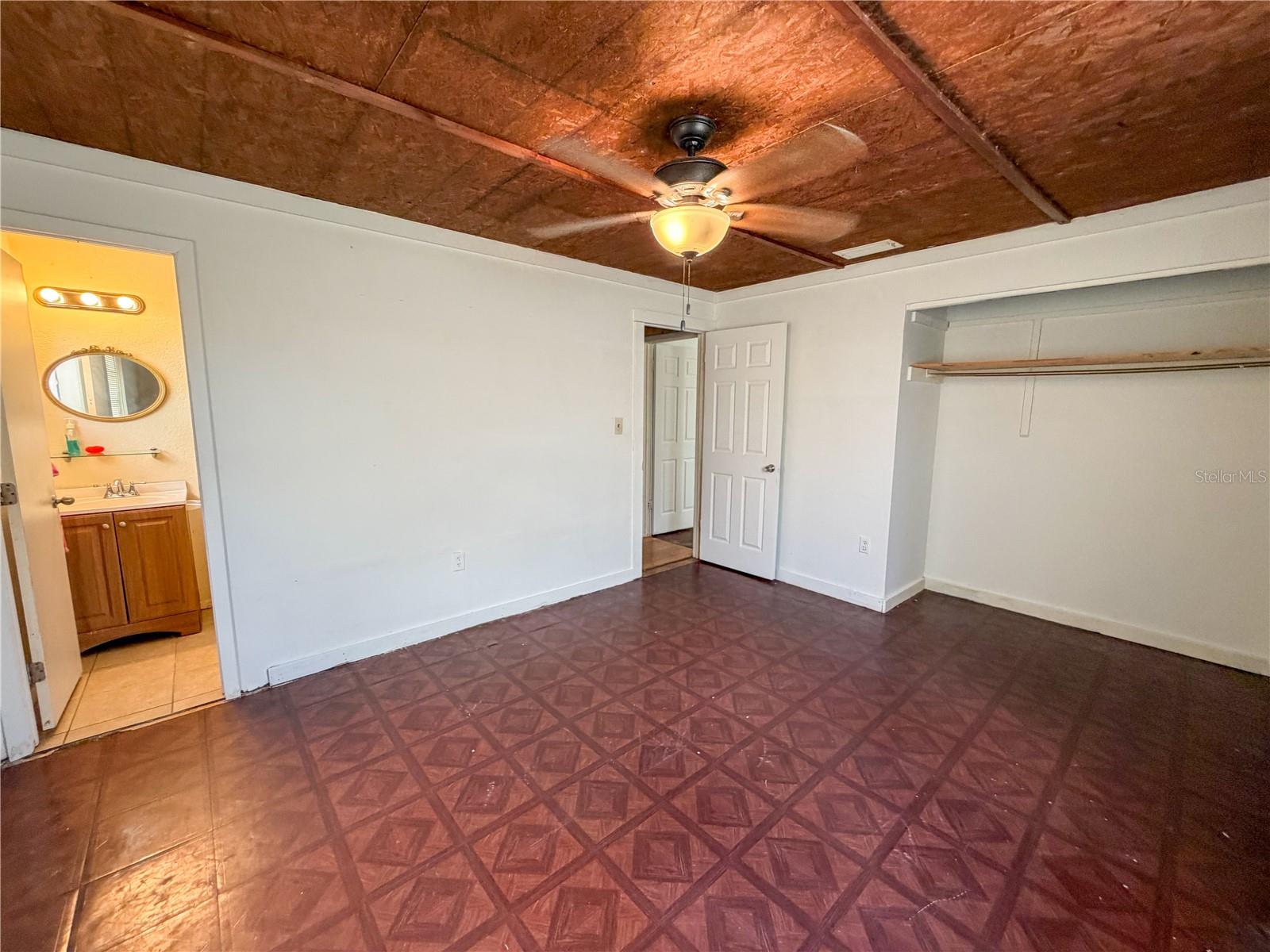 SUN RAY HOMES 01 - Residential