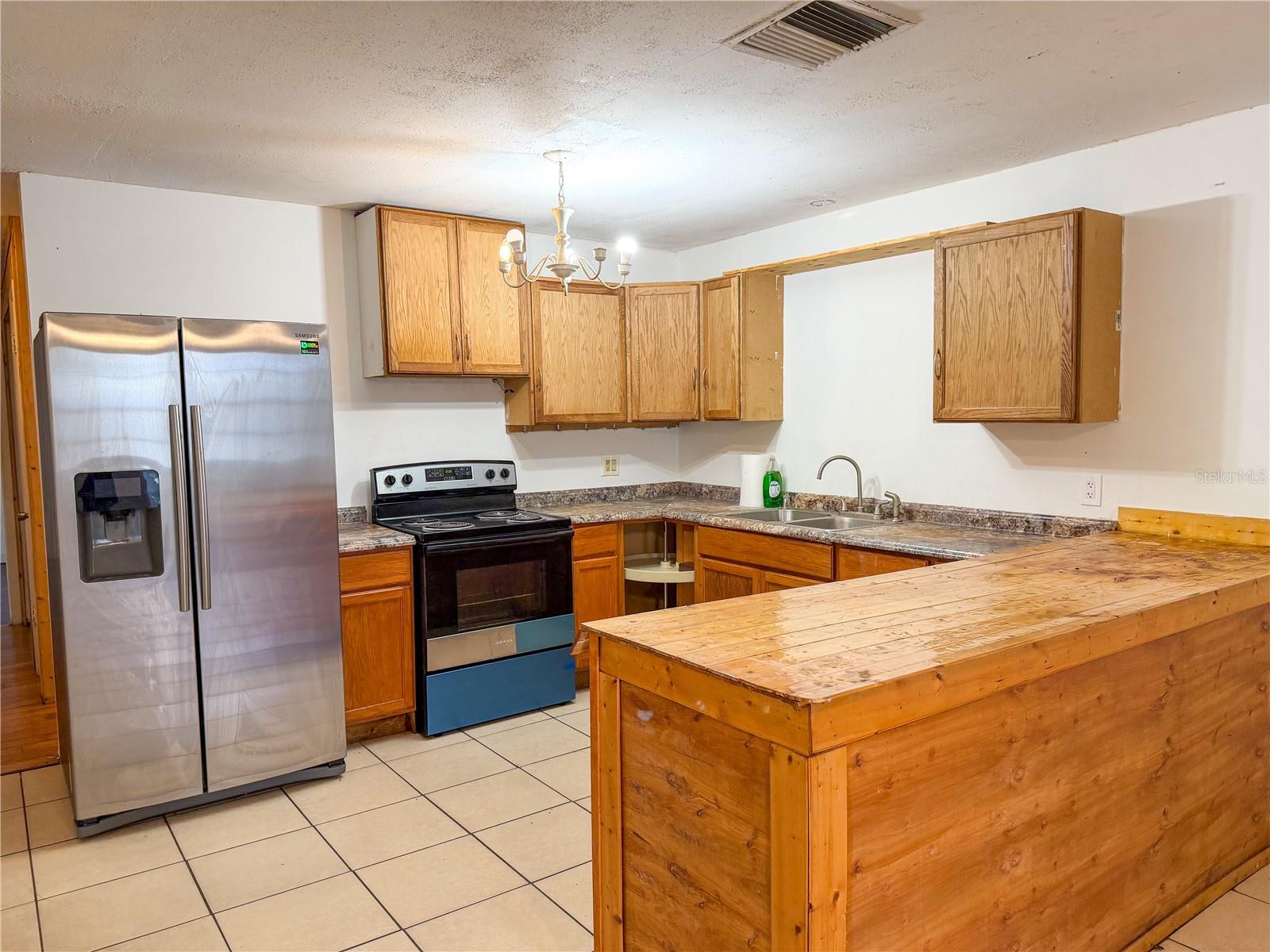 SUN RAY HOMES 01 - Residential