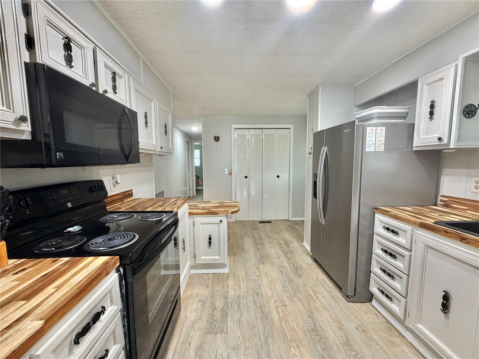 HAWTHORNE AT LEESBURG A COOP - Residential