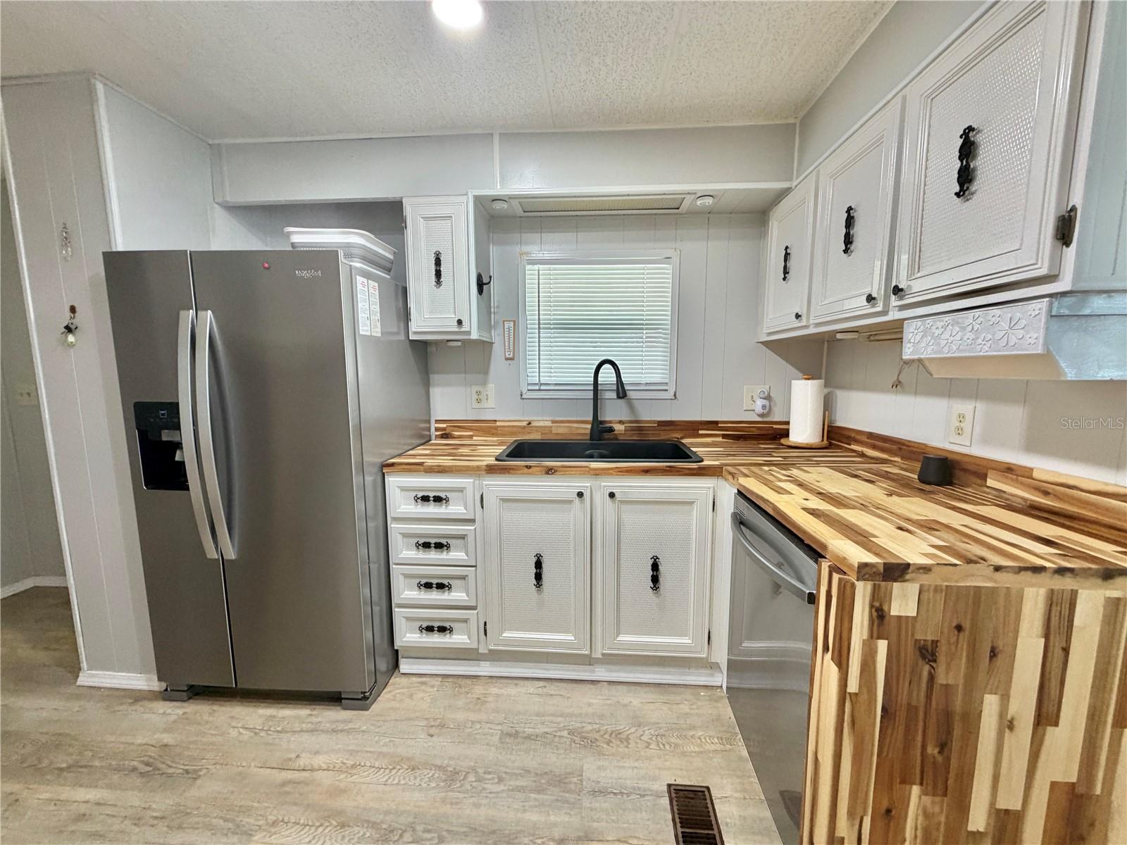 HAWTHORNE AT LEESBURG A COOP - Residential