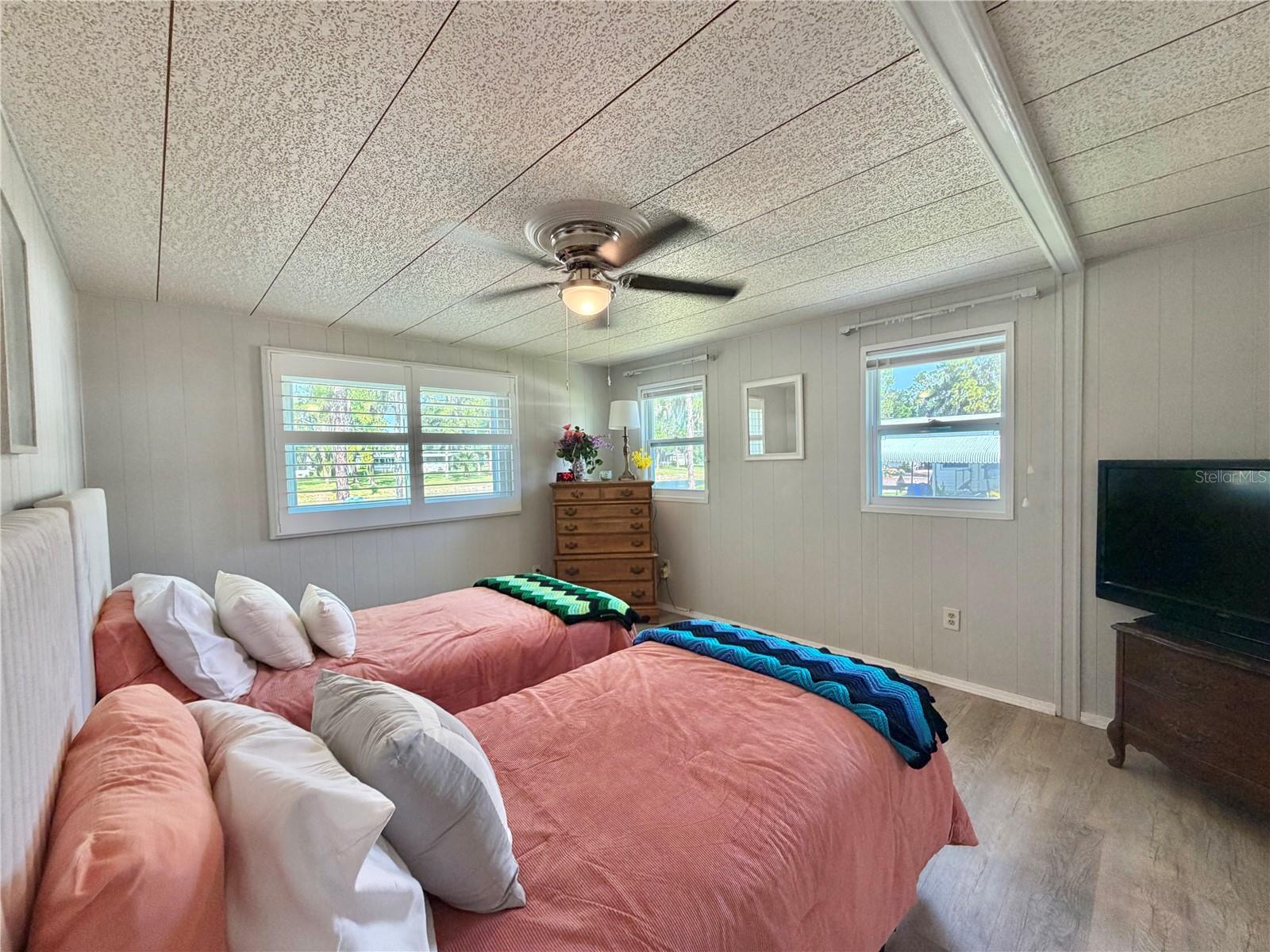 HAWTHORNE AT LEESBURG A COOP - Residential