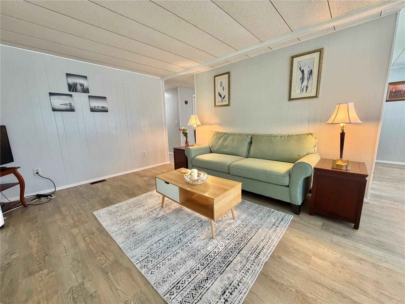 HAWTHORNE AT LEESBURG A COOP - Residential
