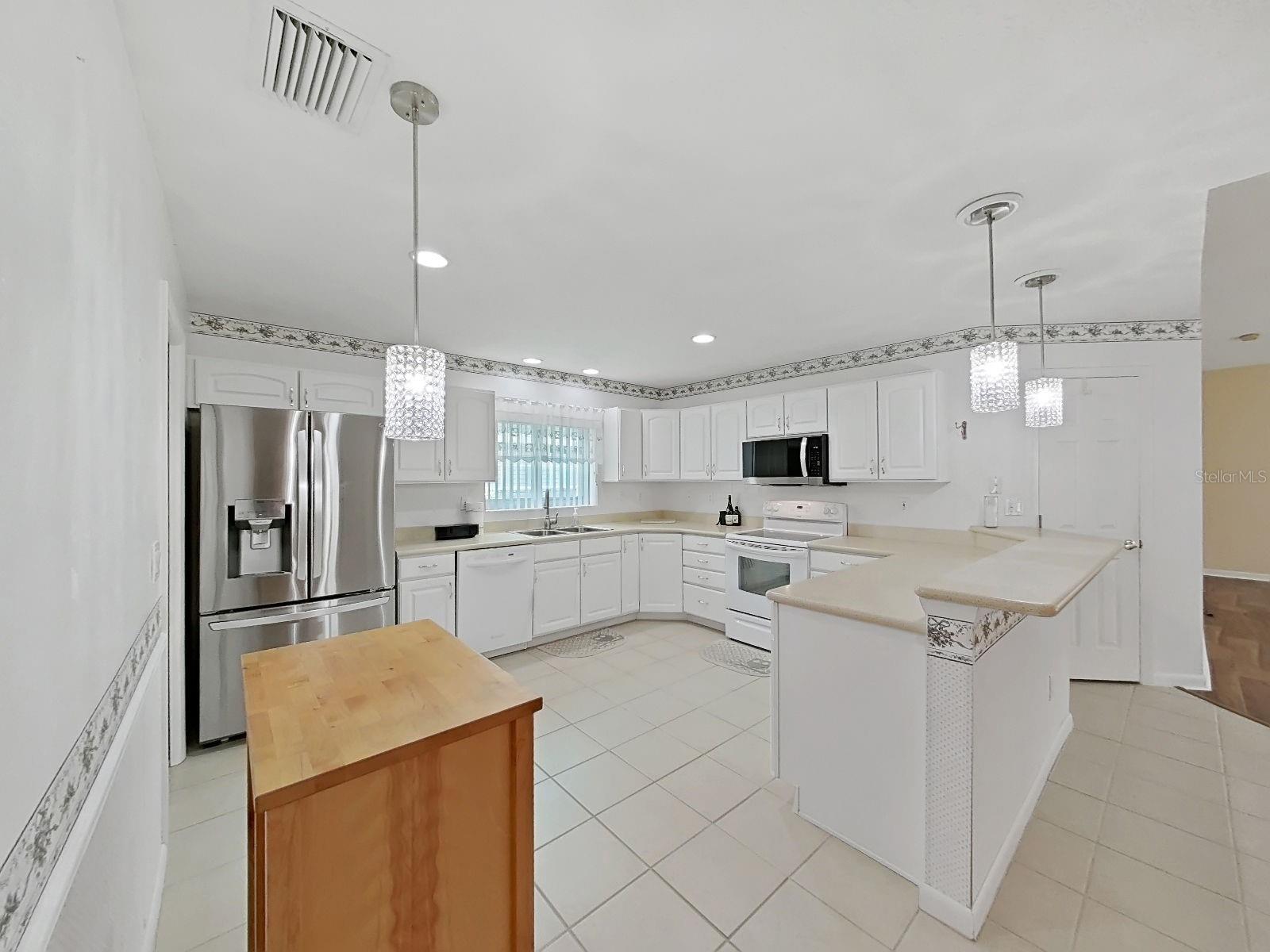 FAIRWAYS QUAIL HOLLOW PH 01 - Residential