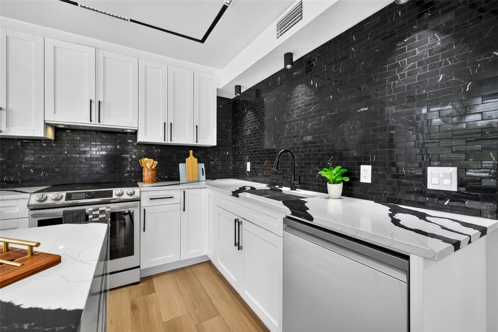 BELLEVIEW BILTMORE VILLAS BAYSHORE I - Residential