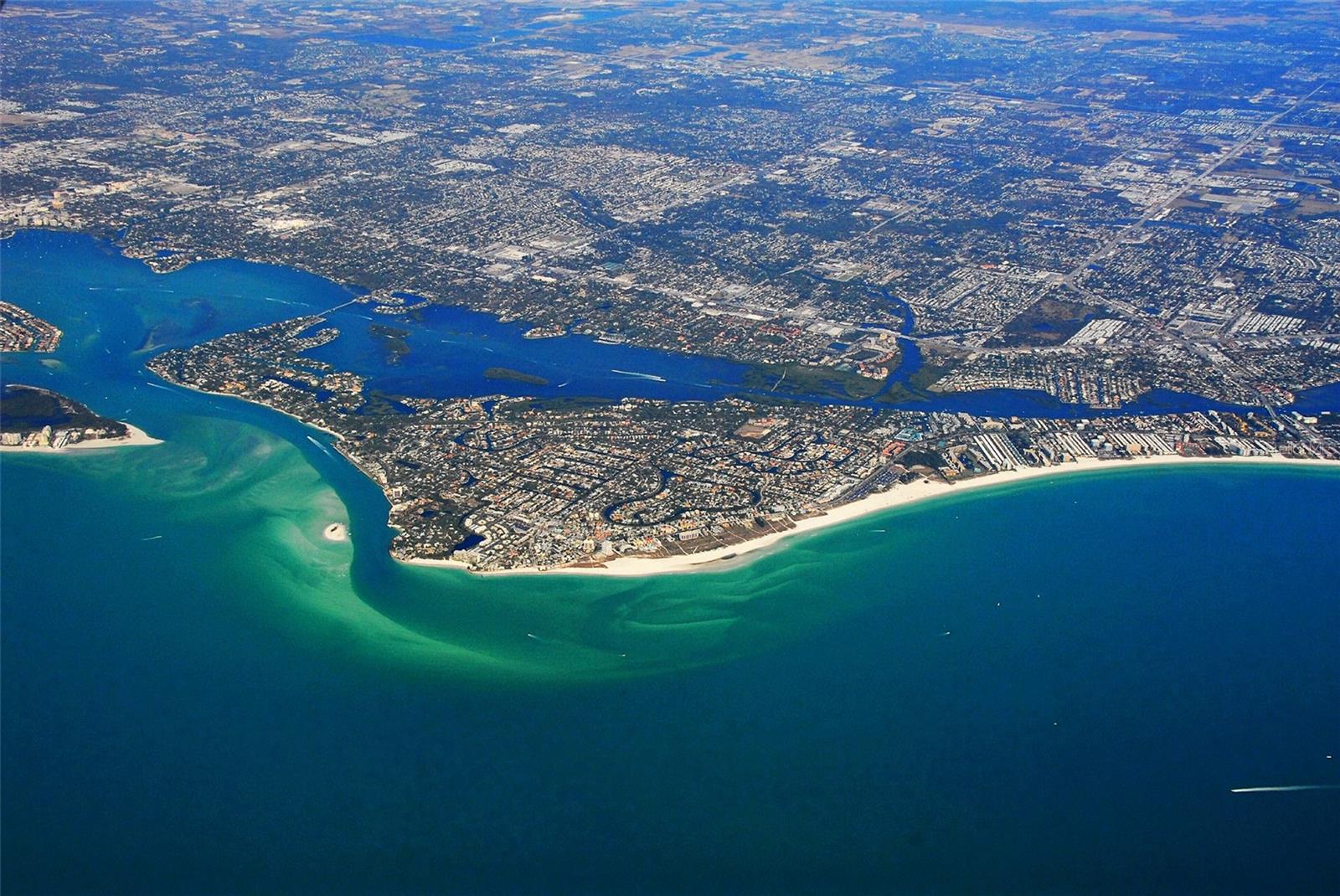 BAY ISLAND SHORES - Residential