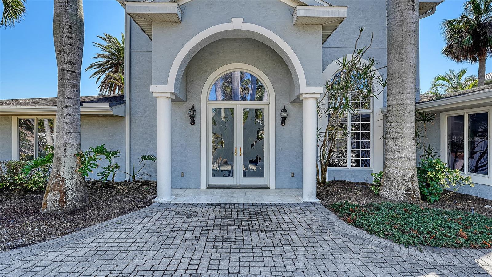 BAY ISLAND SHORES - Residential