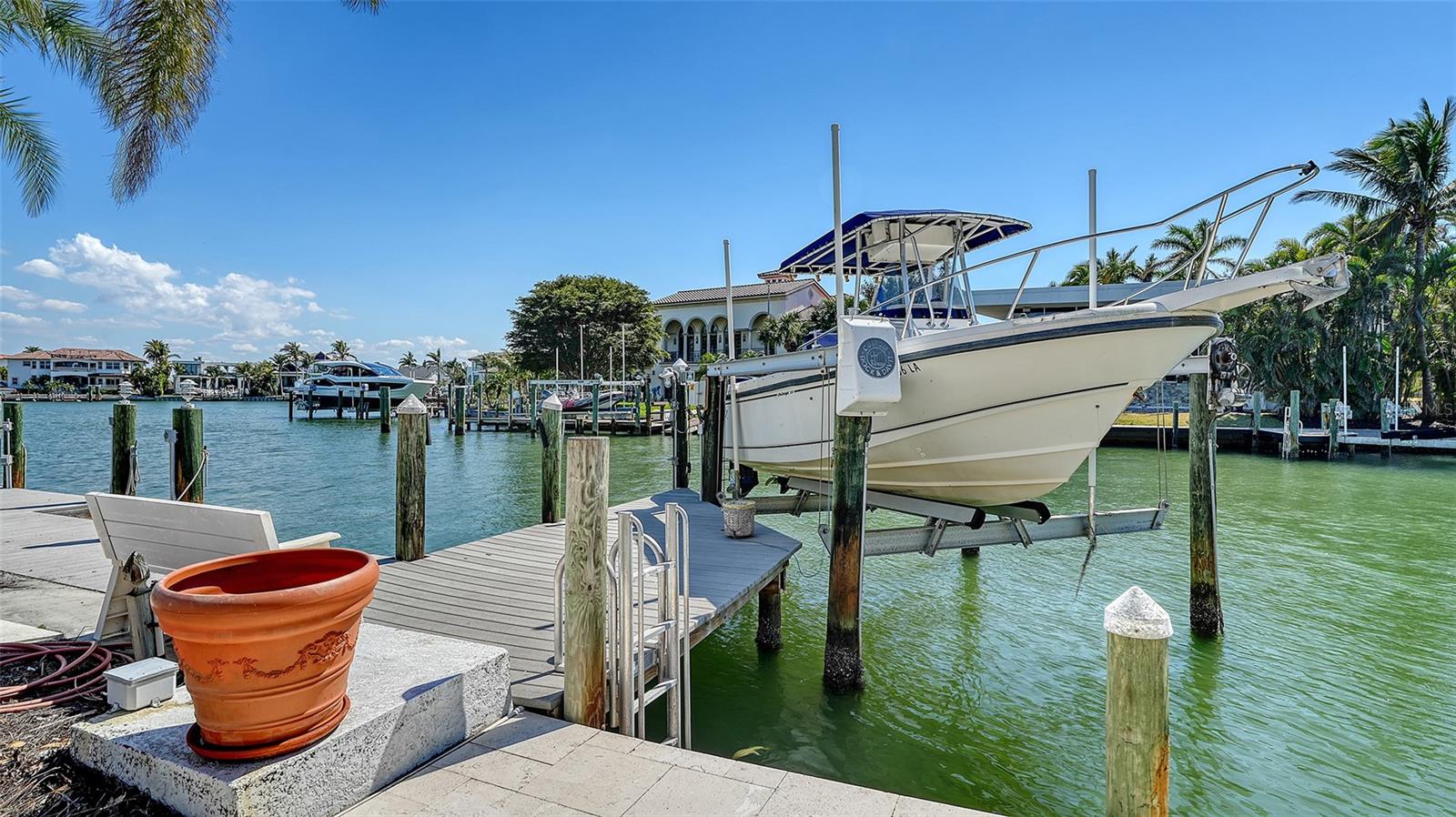 BAY ISLAND SHORES - Residential