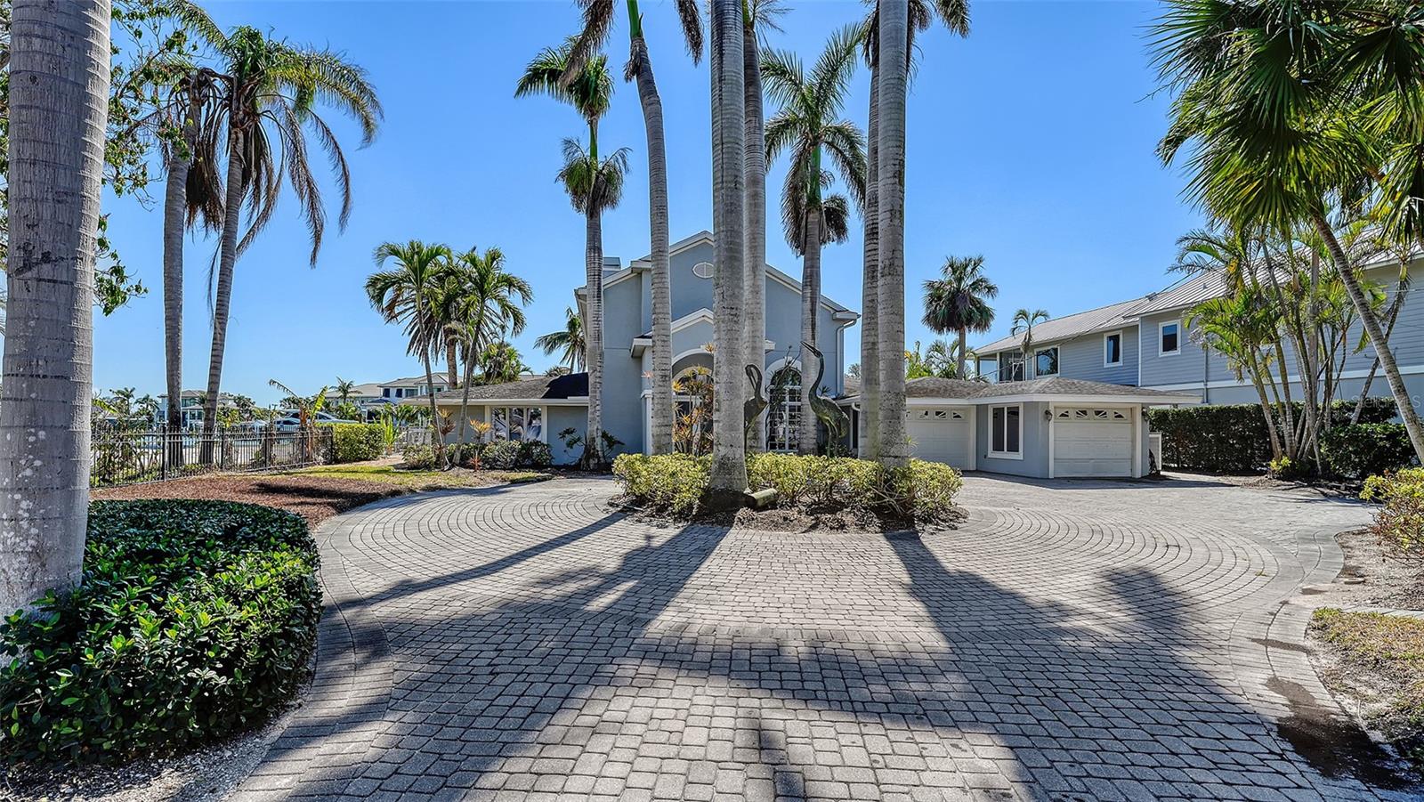 BAY ISLAND SHORES - Residential