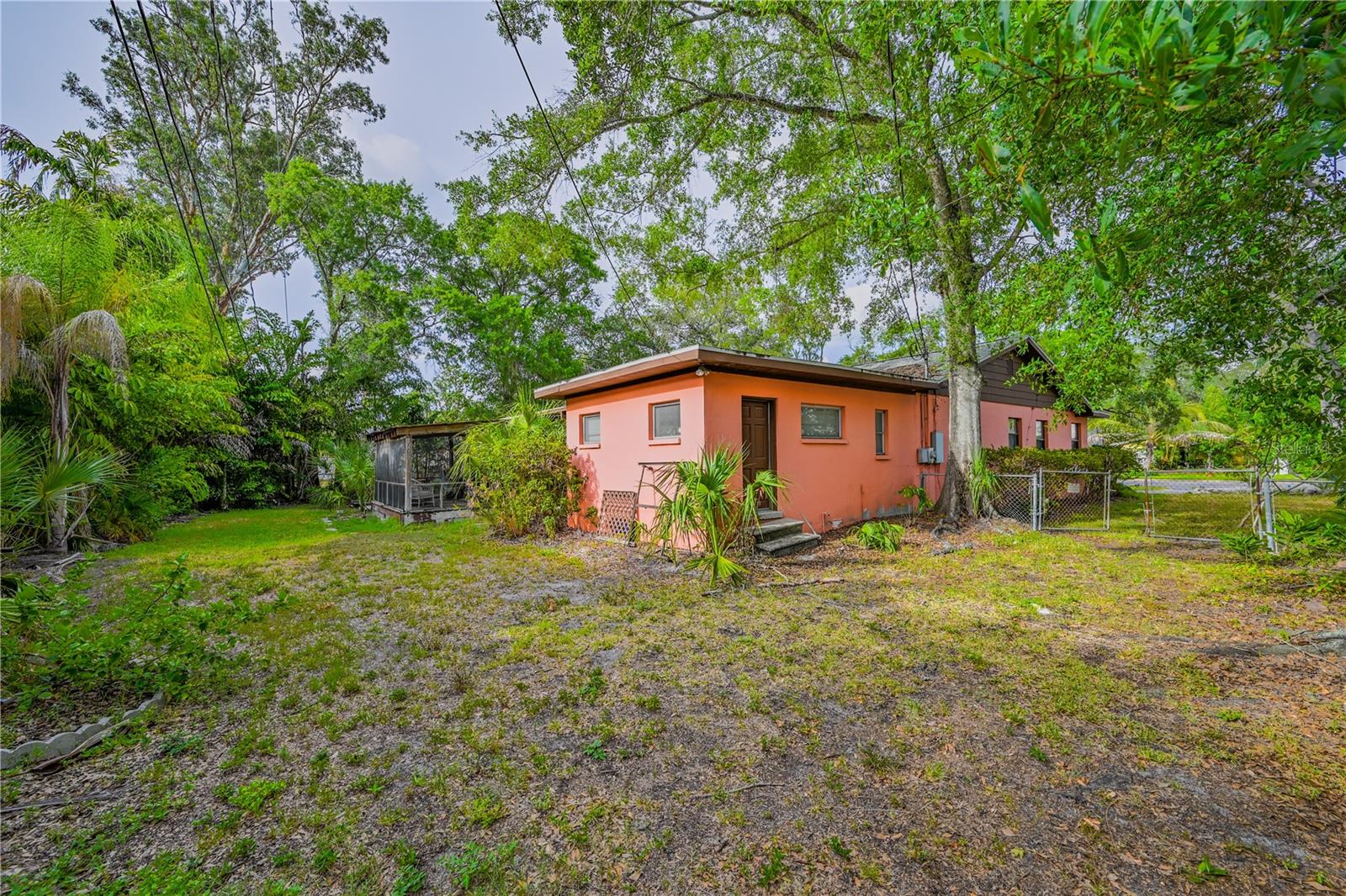 DAVIS ISLANDS PB10 PG52 TO 57 - Residential