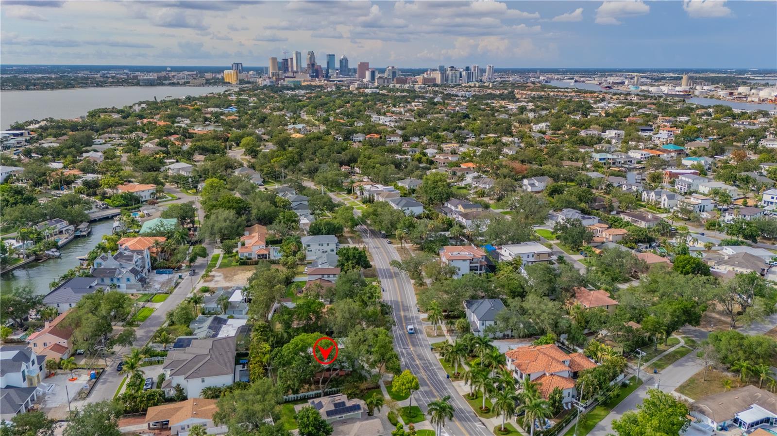 DAVIS ISLANDS PB10 PG52 TO 57 - Residential