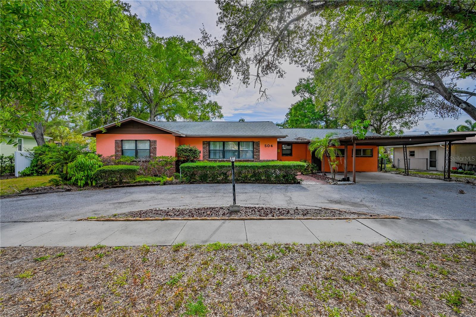 DAVIS ISLANDS PB10 PG52 TO 57 - Residential