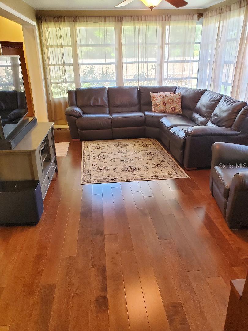 PINE OAK 1ST ADD - Residential