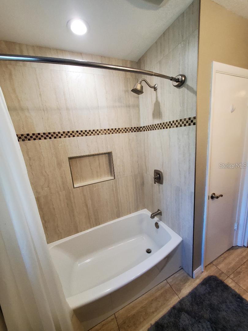 PINE OAK 1ST ADD - Residential