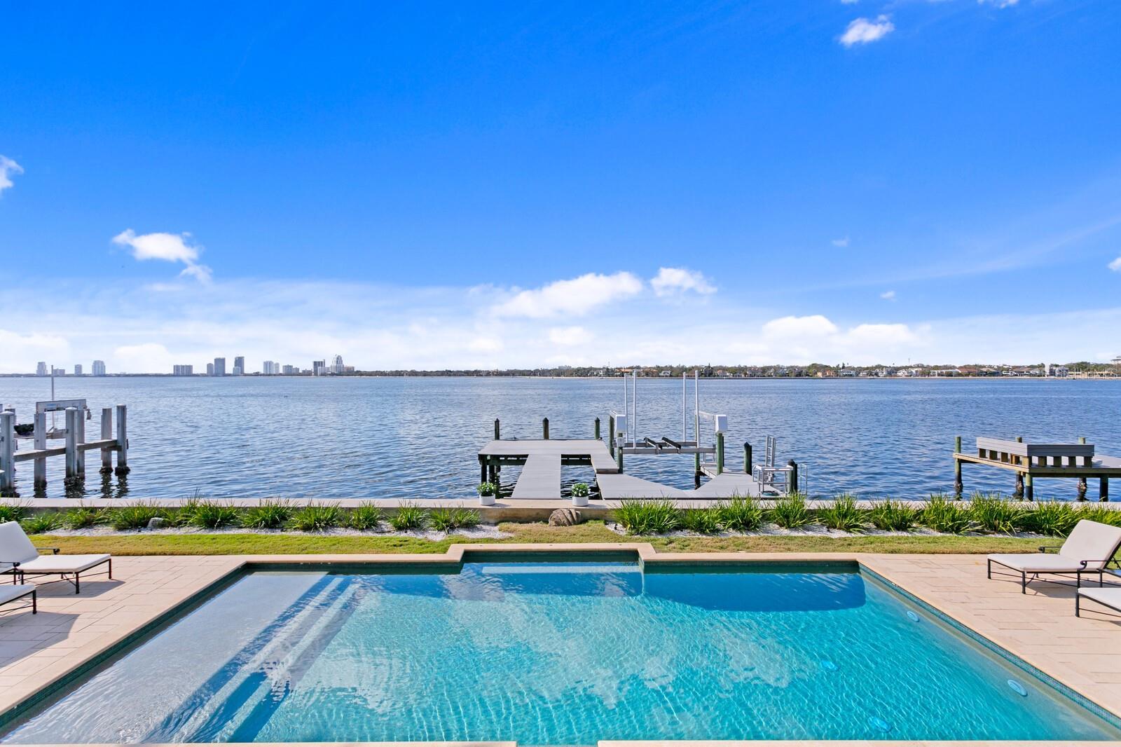 DAVIS ISLANDS PB10 PG52 TO 57 - Residential