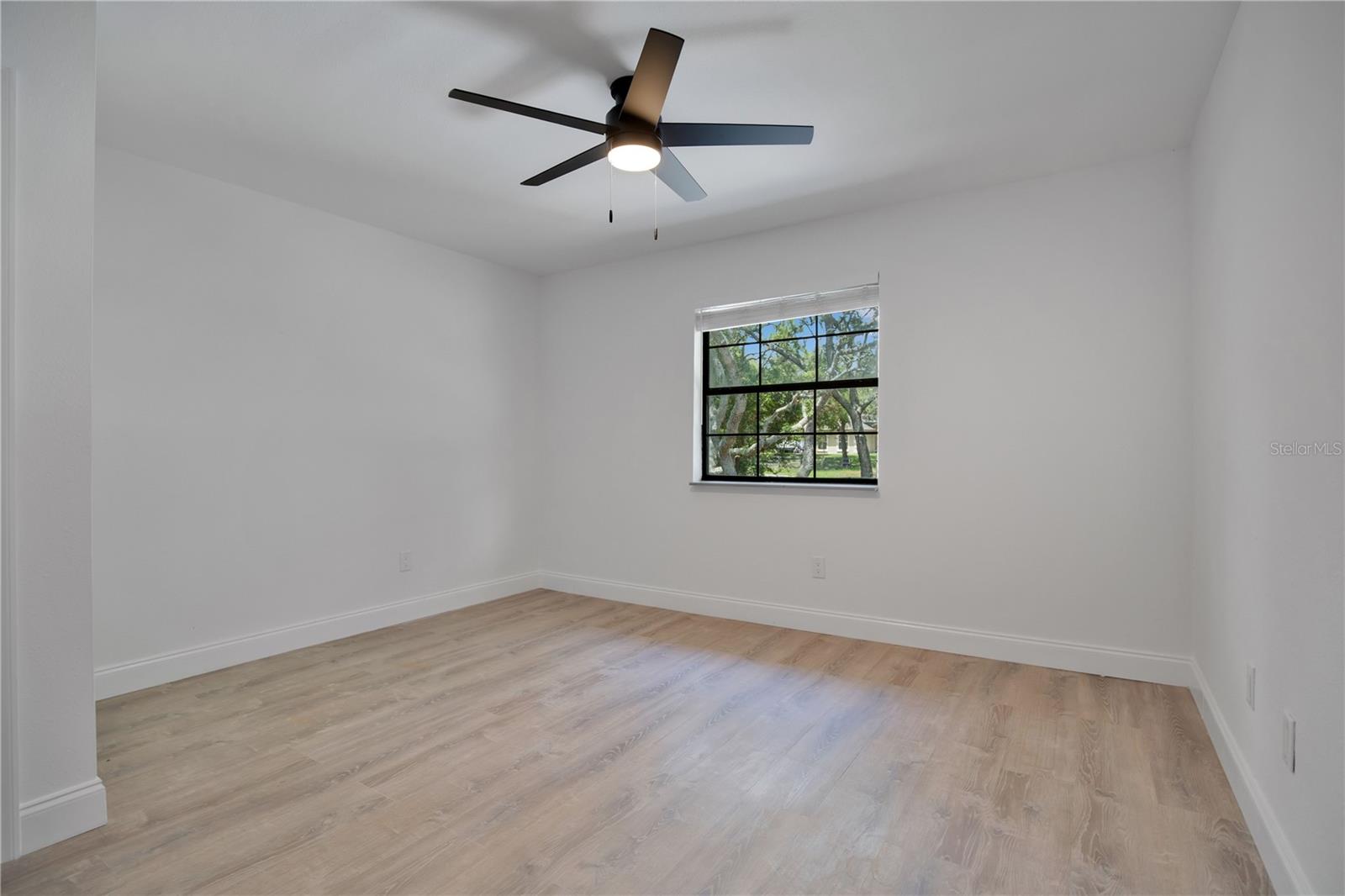 ROYAL TRAILS UNIT 01 - Residential