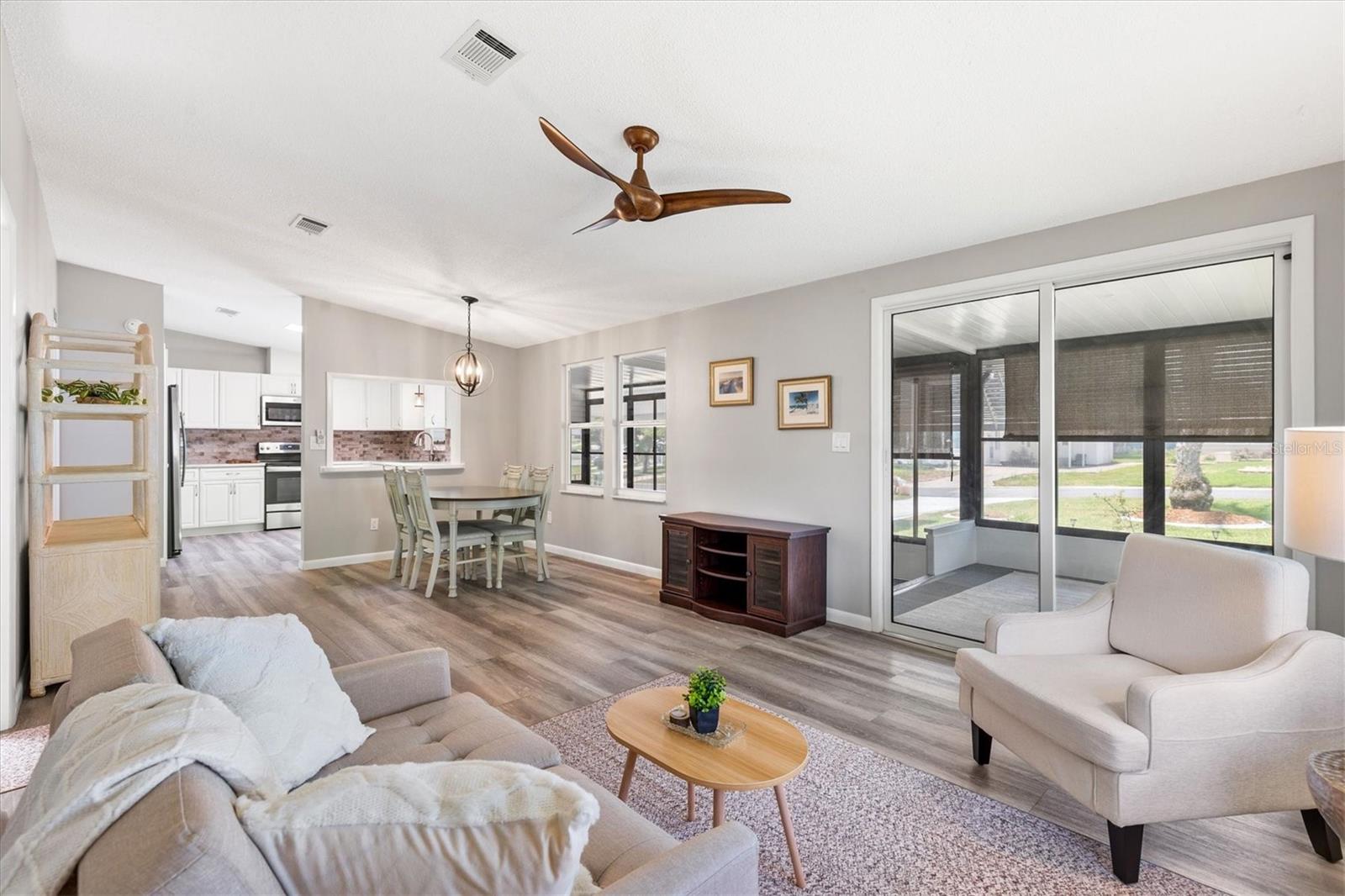 LADY LAKE ORANGE BLOSSOM GARDENS UNIT 10 - Residential
