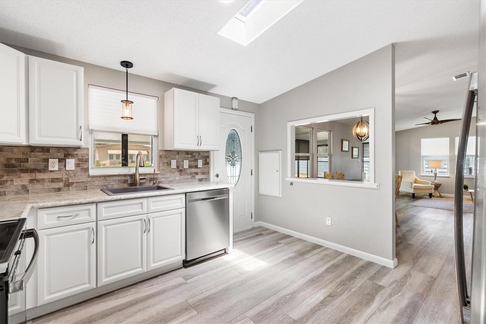 LADY LAKE ORANGE BLOSSOM GARDENS UNIT 10 - Residential