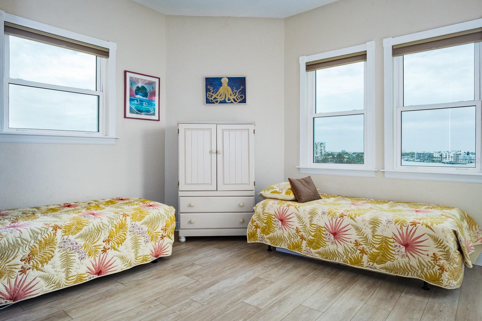 BAHIA MAR AT TREASURE ISLAND CONDO - Residential
