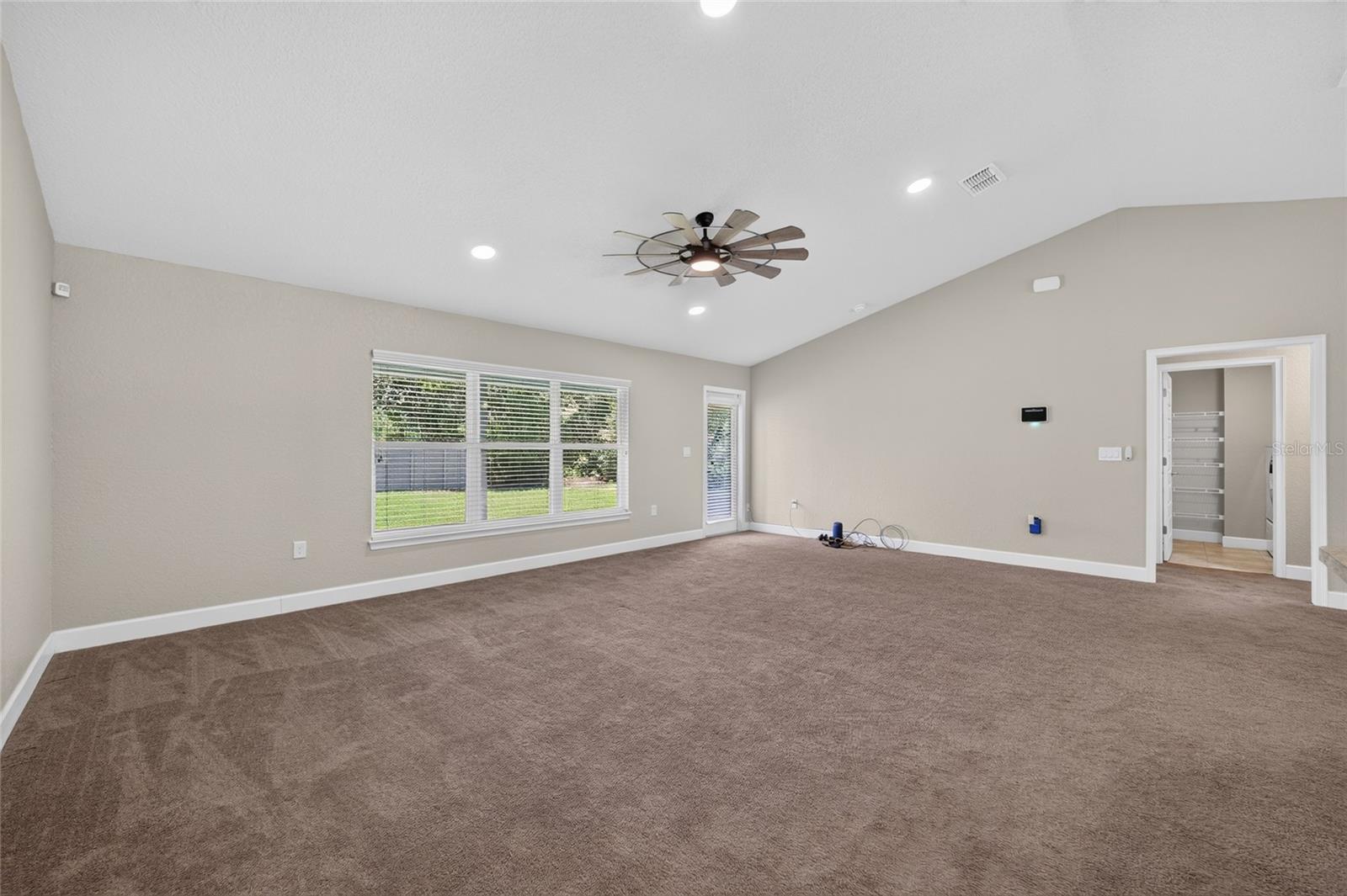 MARION OAKS UN 09 - Residential