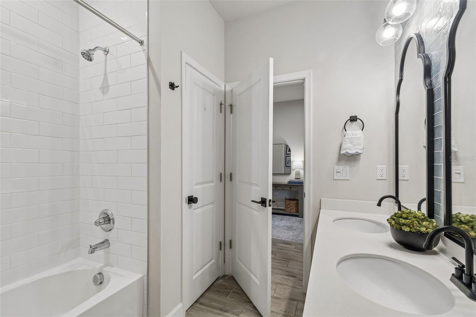 ASTURIA - Residential