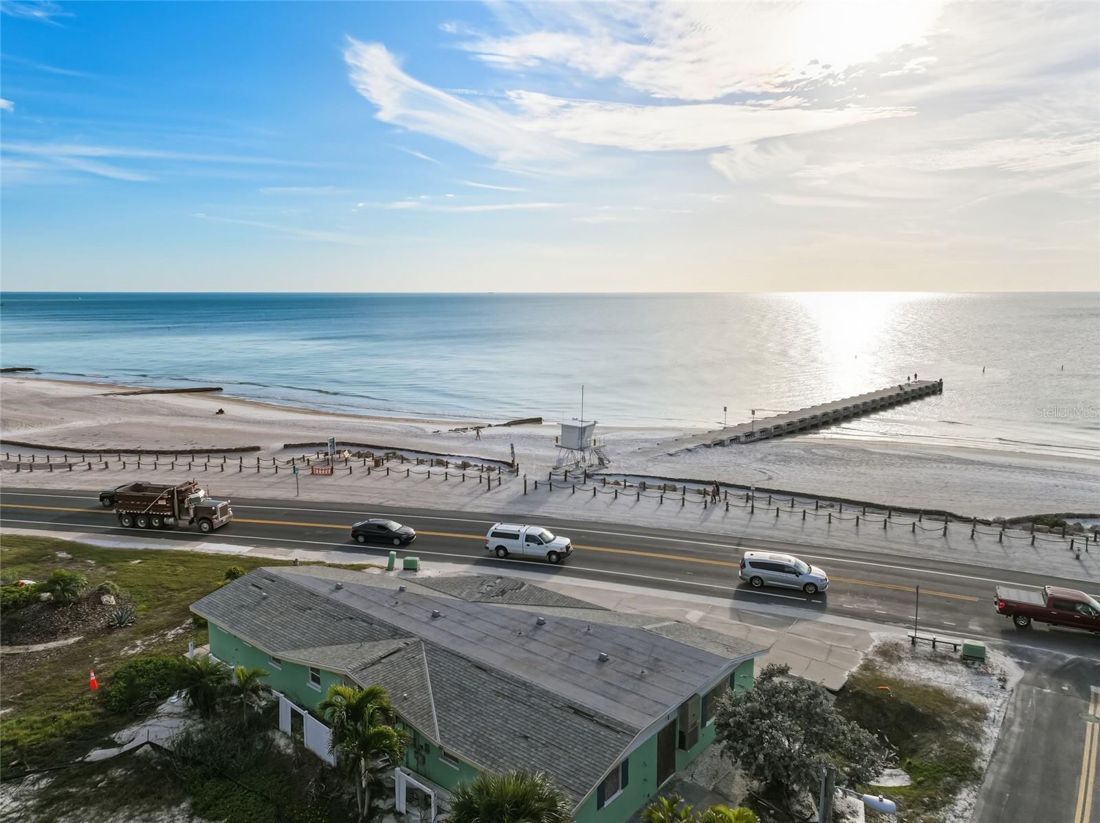 GULF REACH - Land