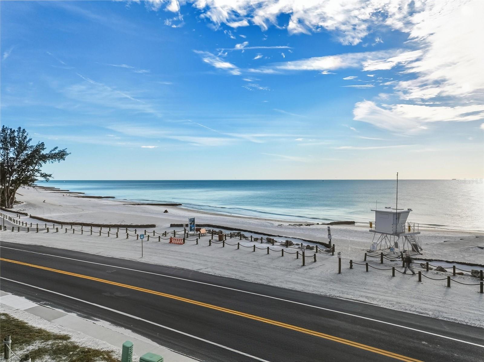 GULF REACH - Land