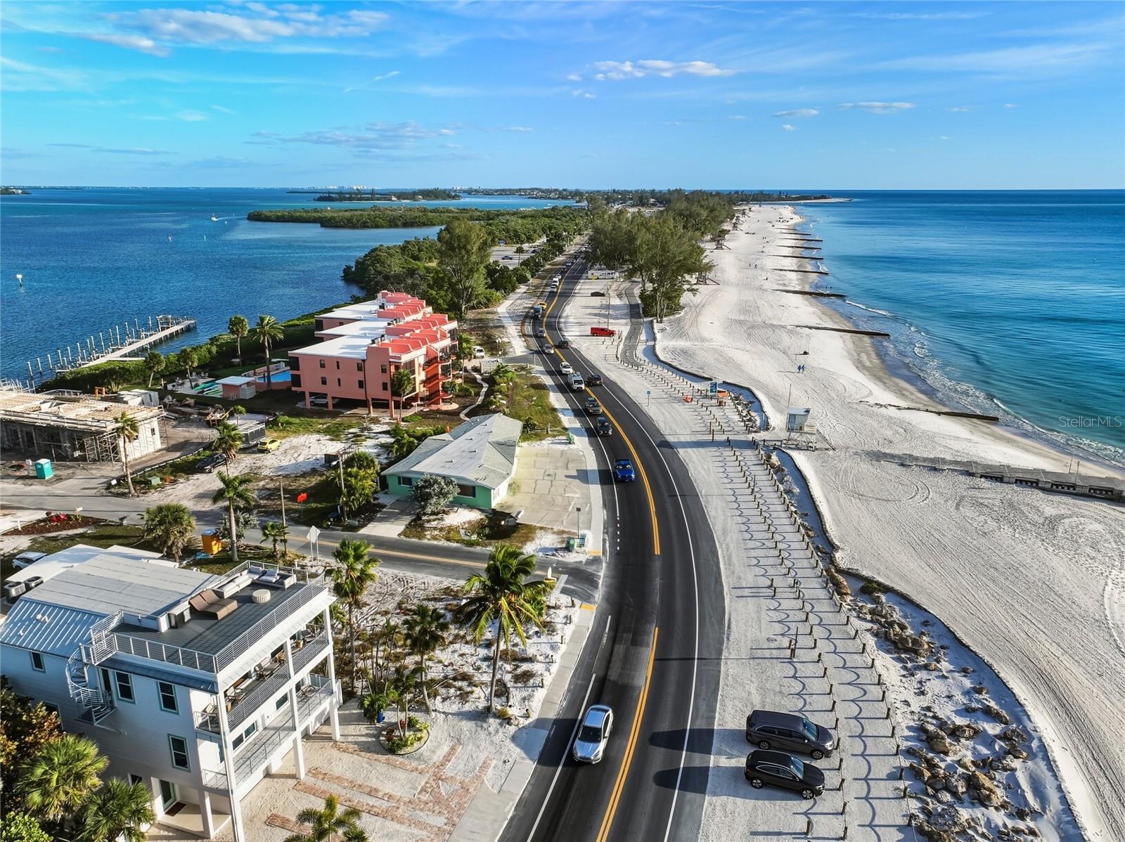 GULF REACH - Land