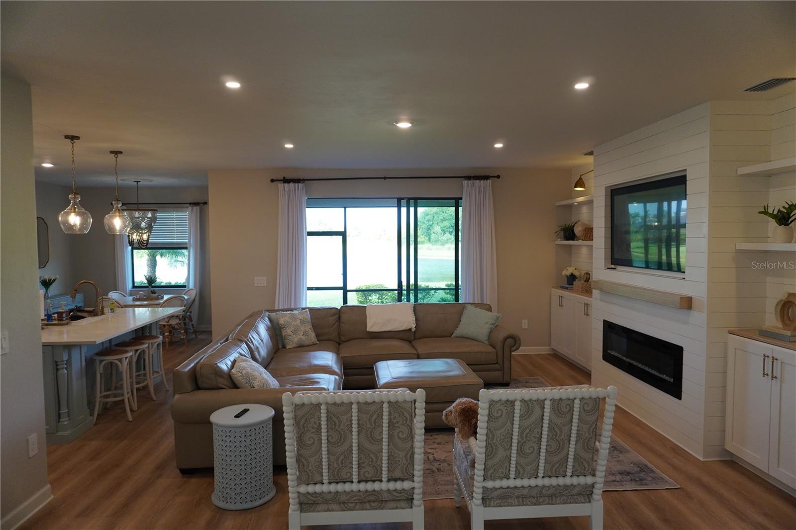 LORRAINE LAKES PH I - Residential Lease
