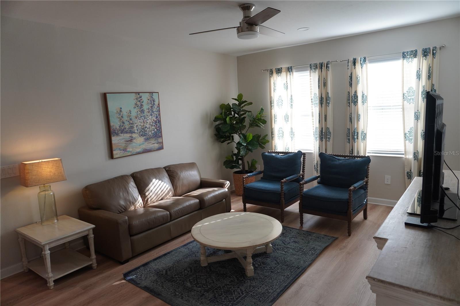 LORRAINE LAKES PH I - Residential Lease