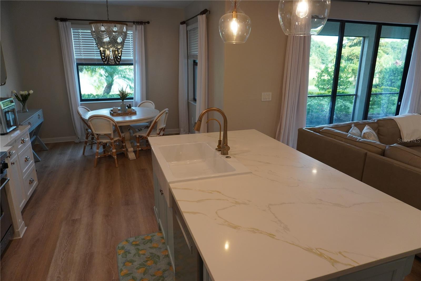 LORRAINE LAKES PH I - Residential Lease