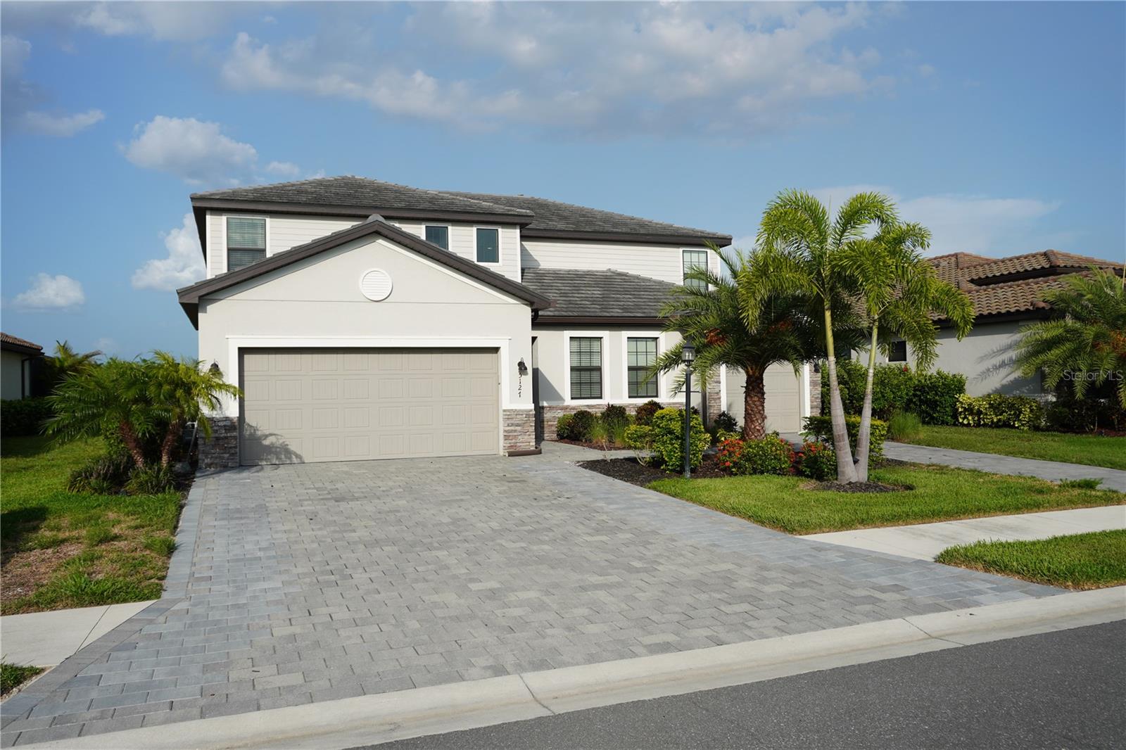LORRAINE LAKES PH I - Residential Lease