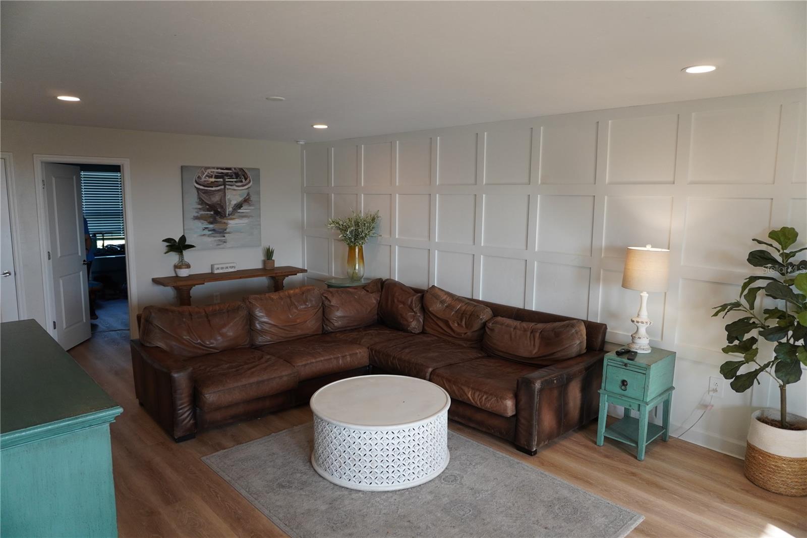 LORRAINE LAKES PH I - Residential Lease