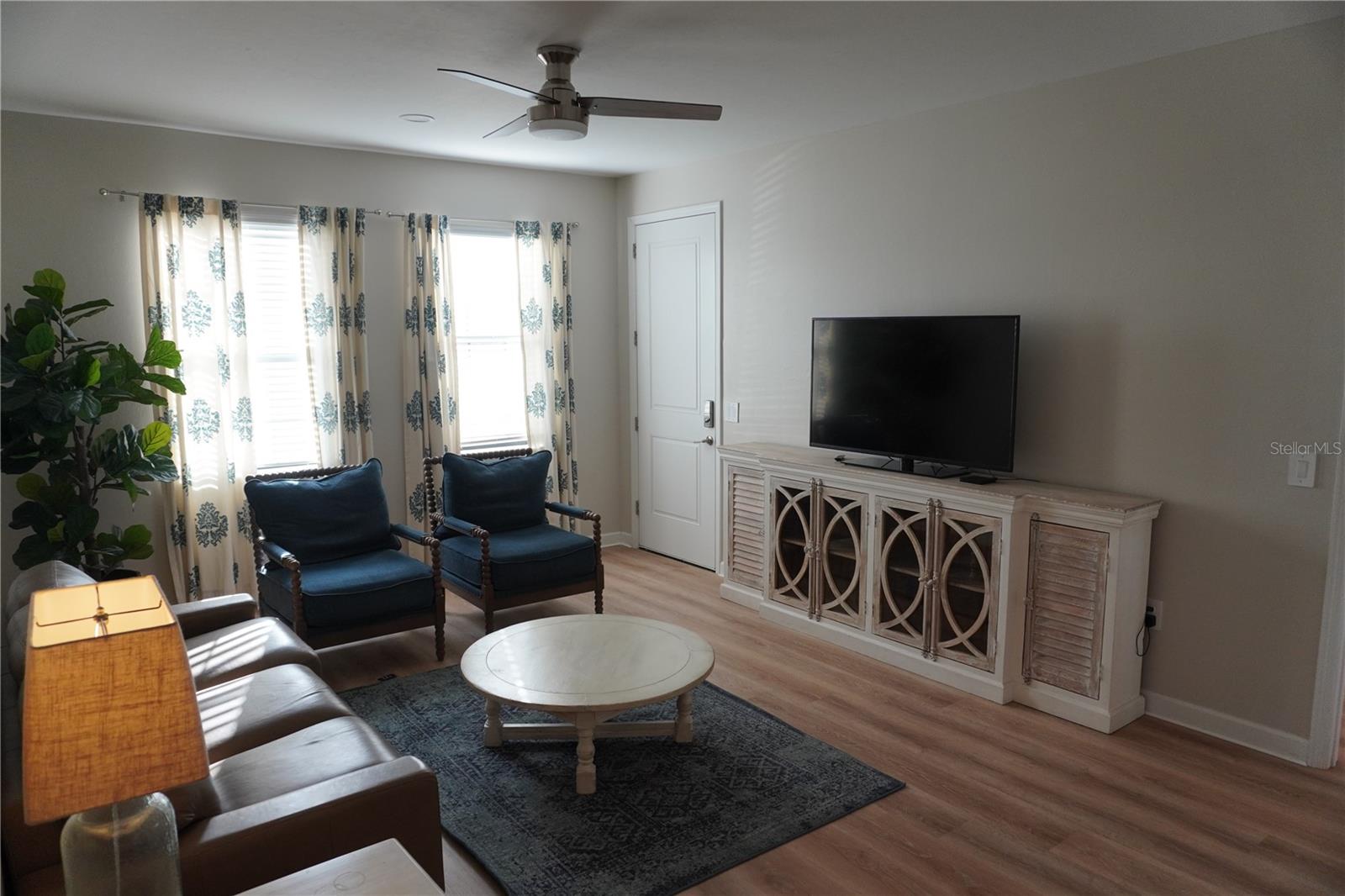 LORRAINE LAKES PH I - Residential Lease