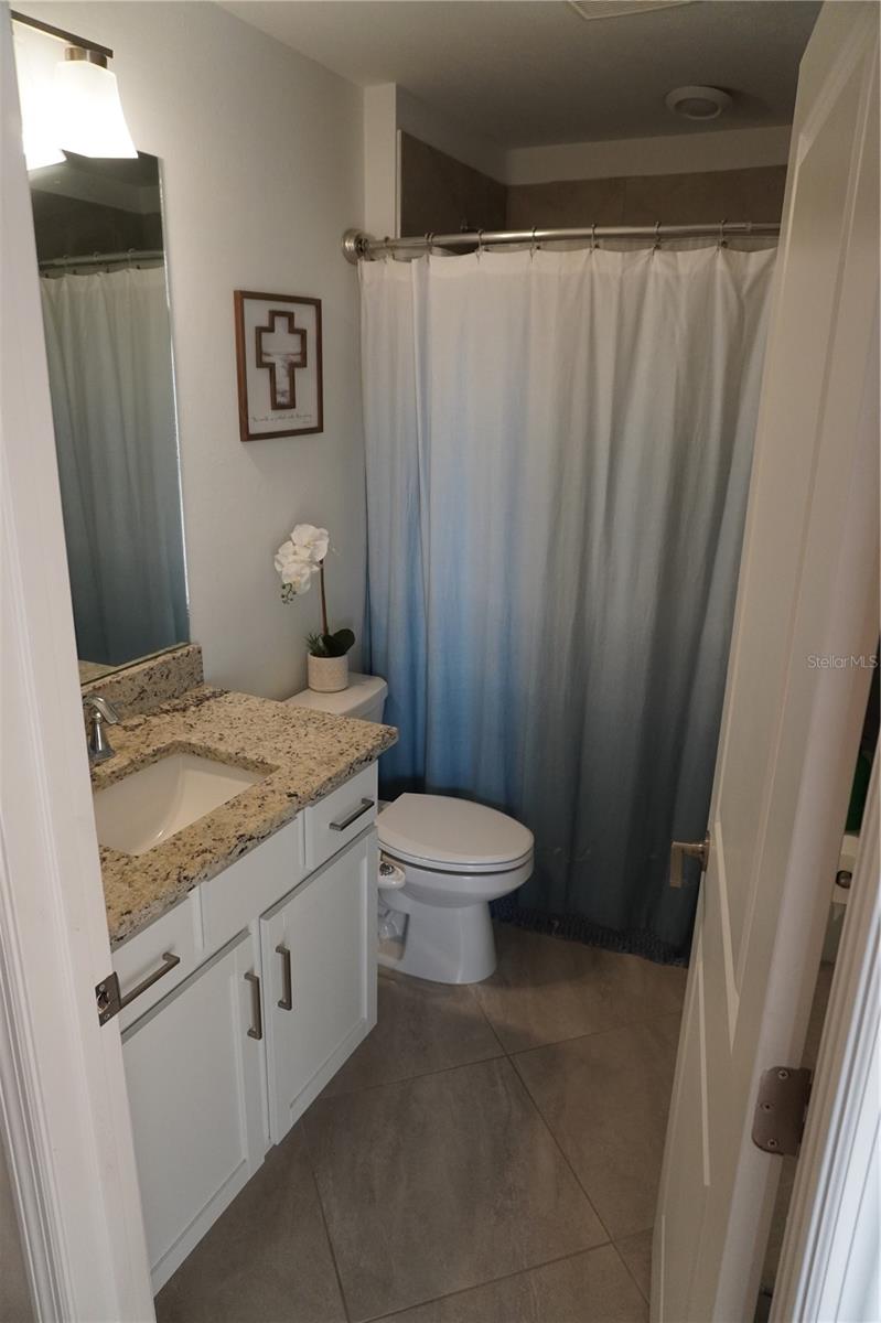 LORRAINE LAKES PH I - Residential Lease
