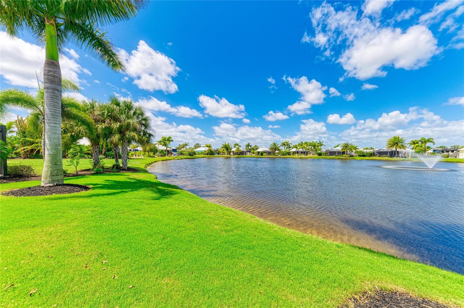 THORNTON CRK MOTORCOACH RESIDENCE - Residential