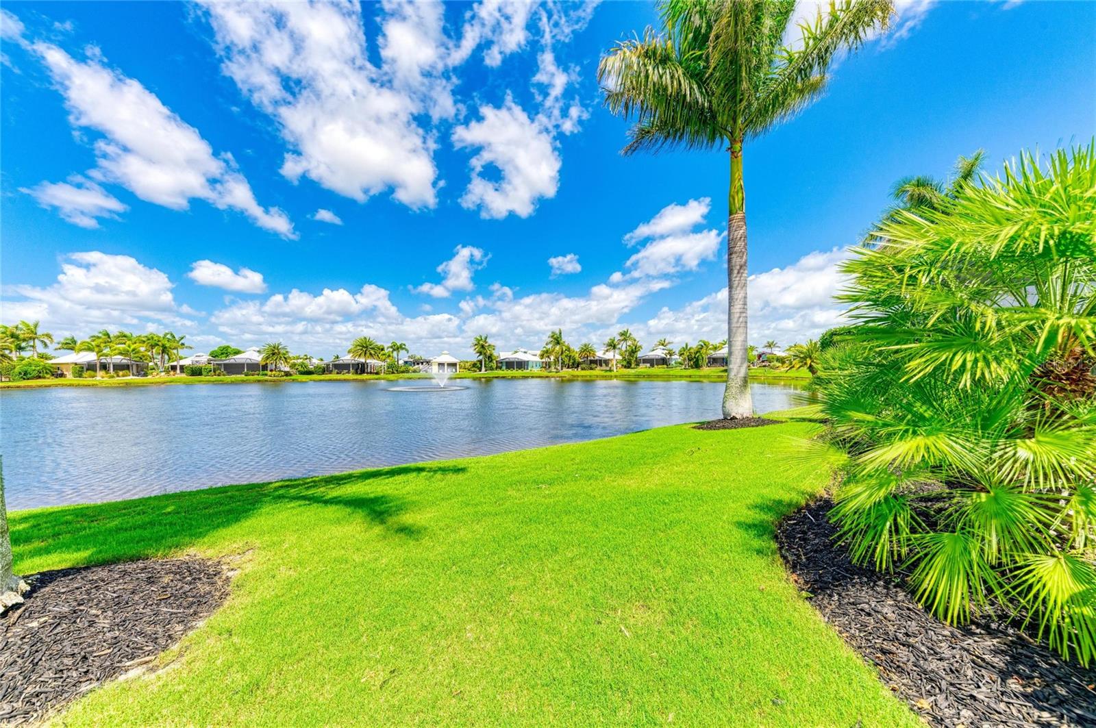 THORNTON CRK MOTORCOACH RESIDENCE - Residential
