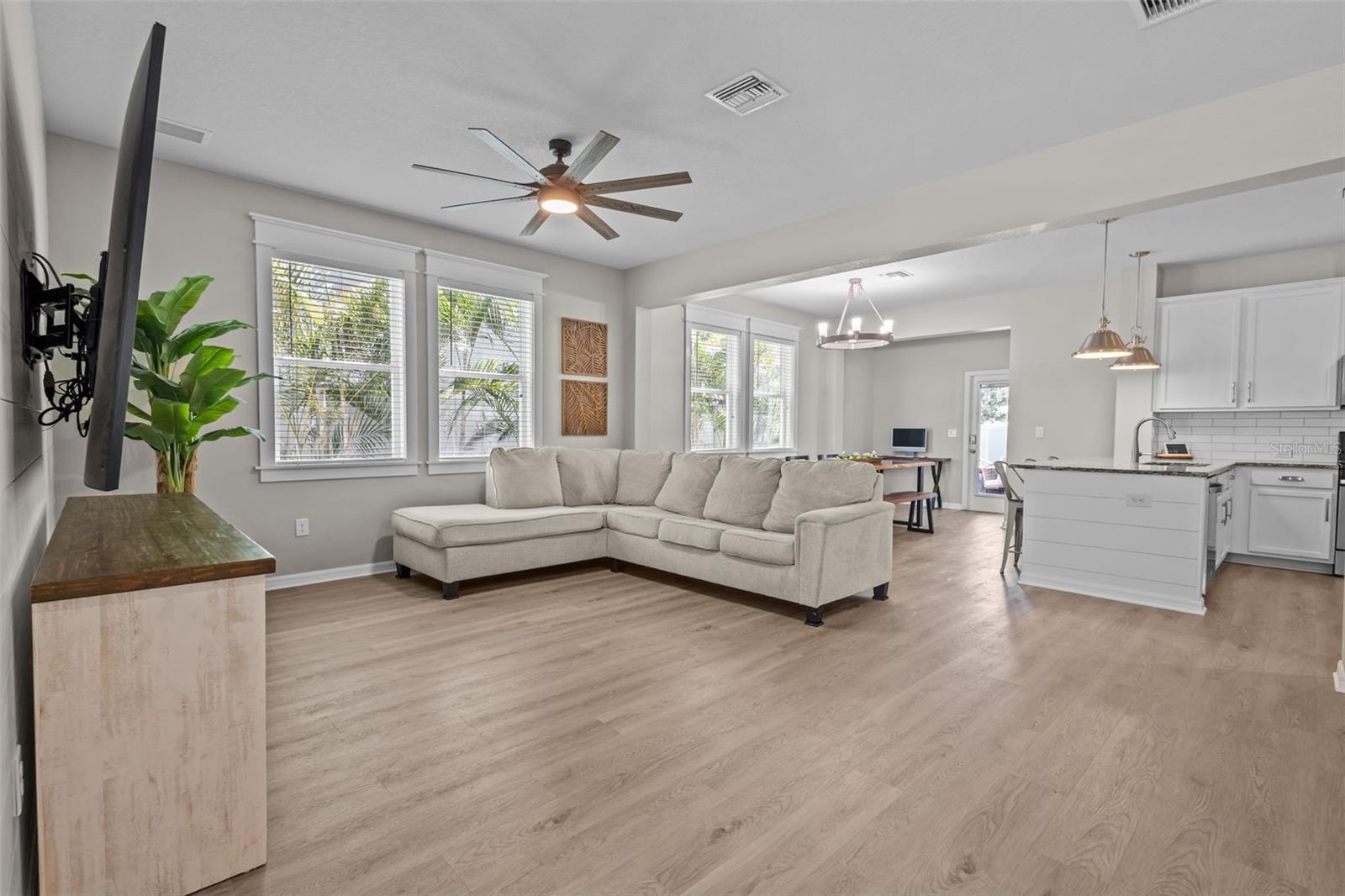 ASTURIA PH 1D - Residential