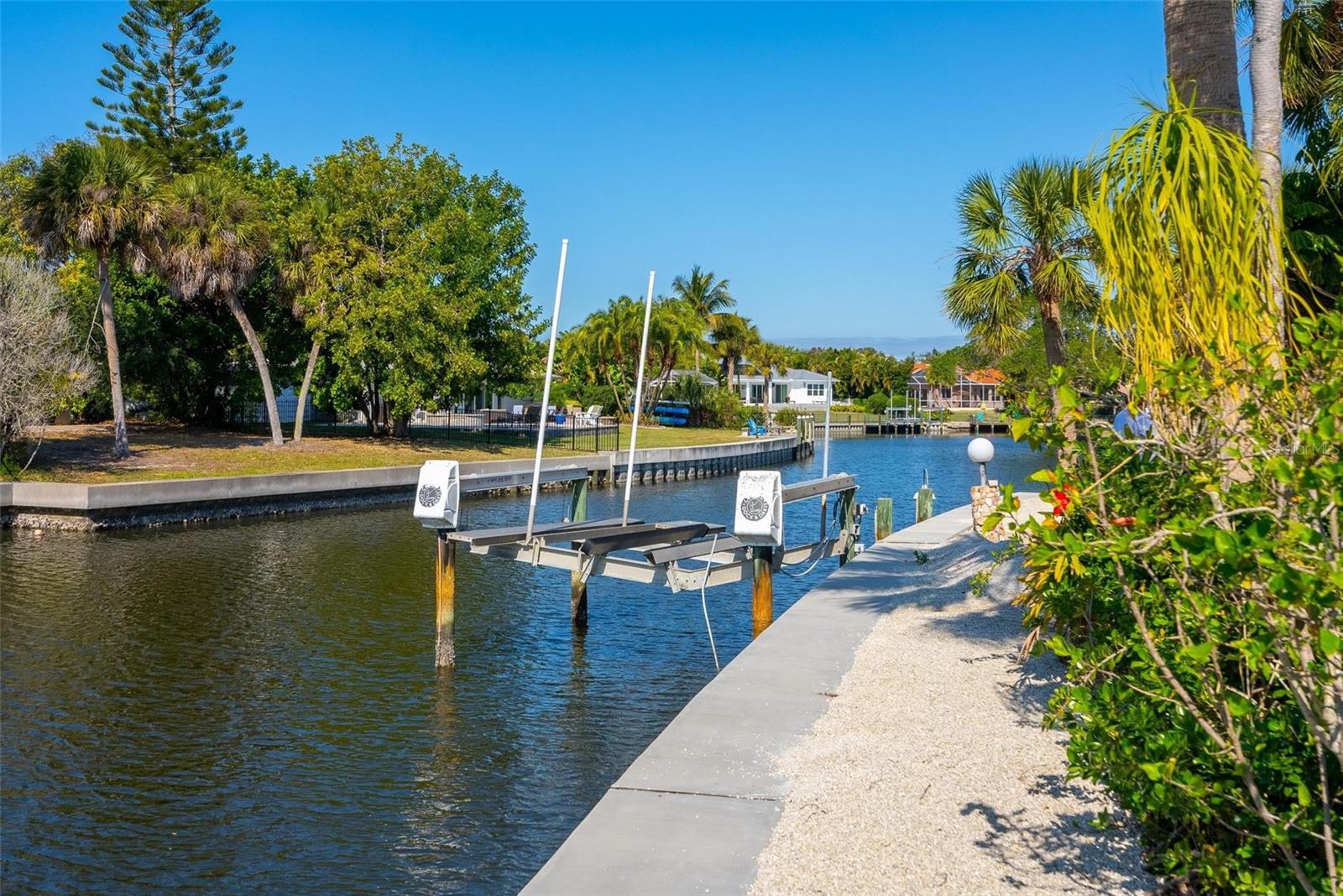 SIESTA ISLES - Residential Lease