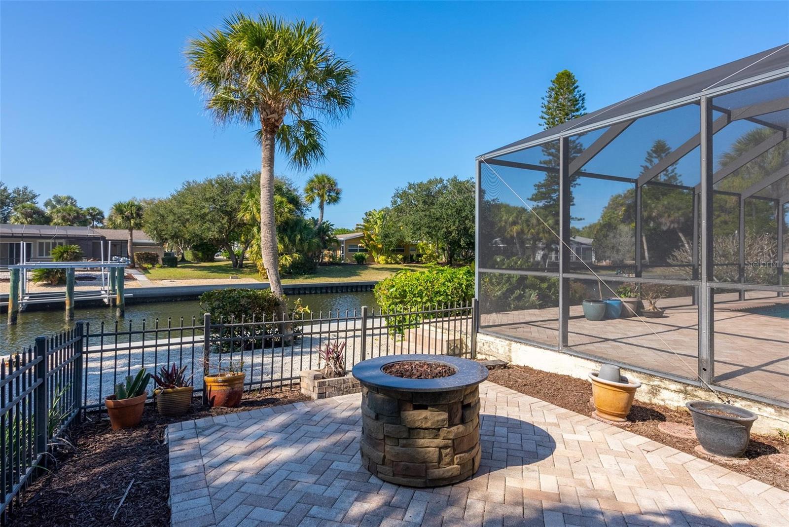 SIESTA ISLES - Residential Lease