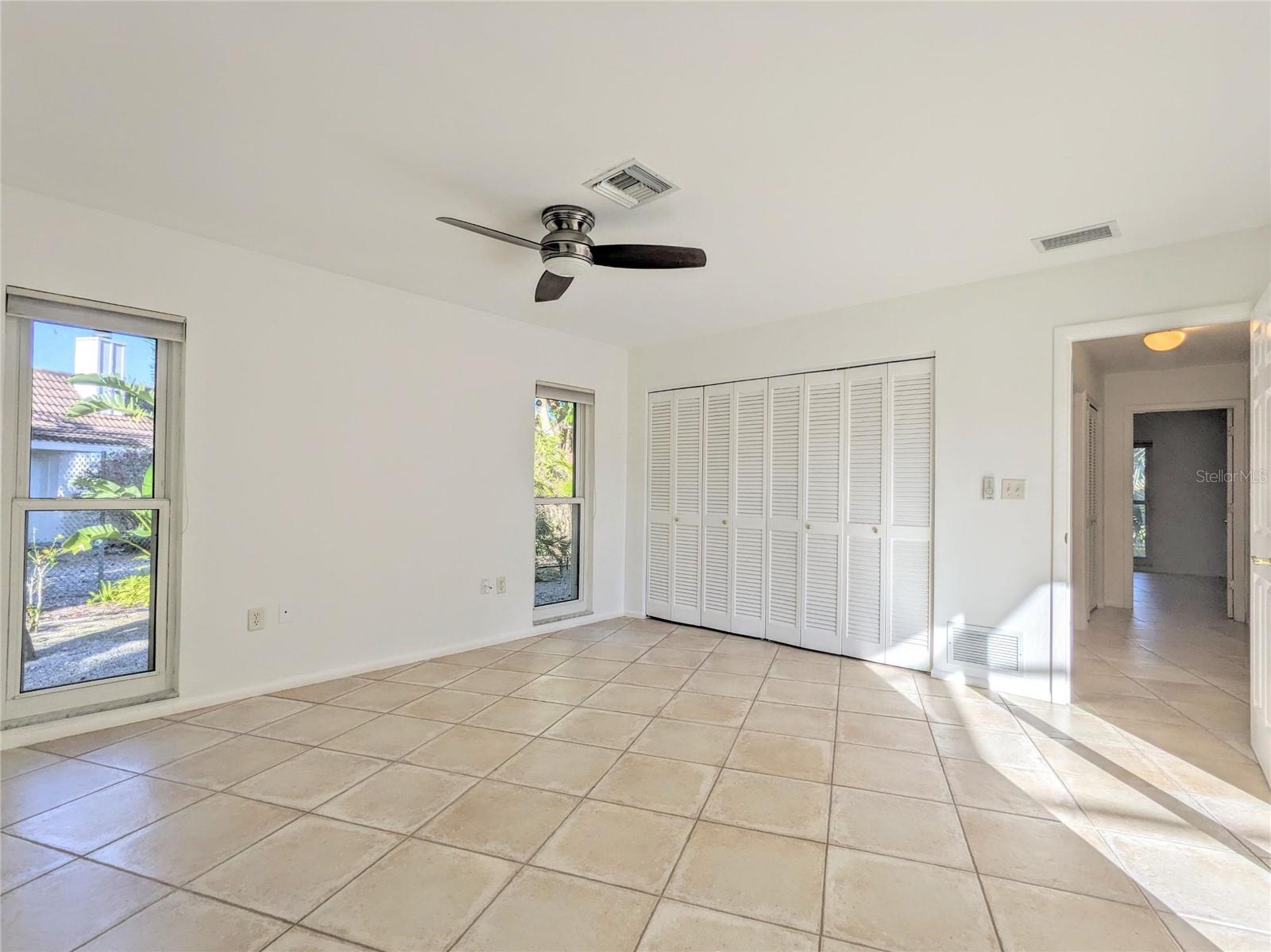 SIESTA ISLES - Residential Lease