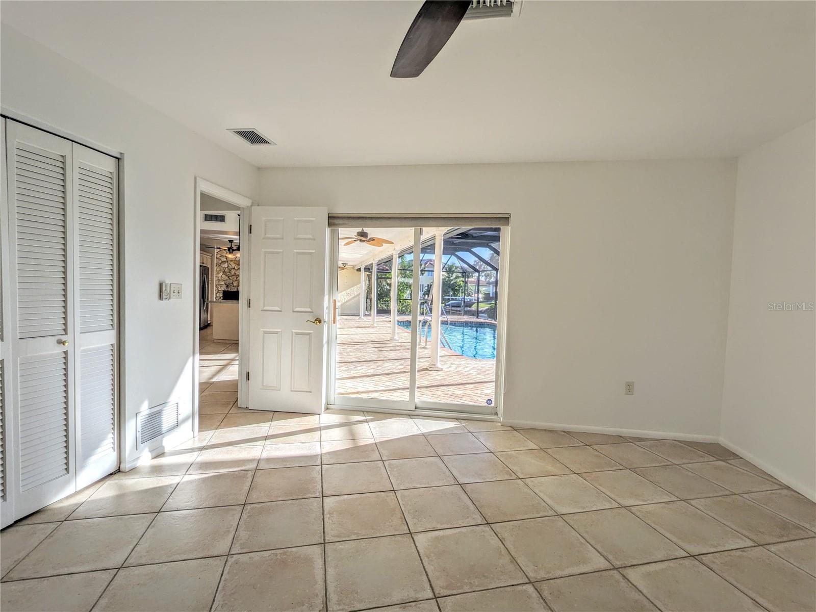 SIESTA ISLES - Residential Lease